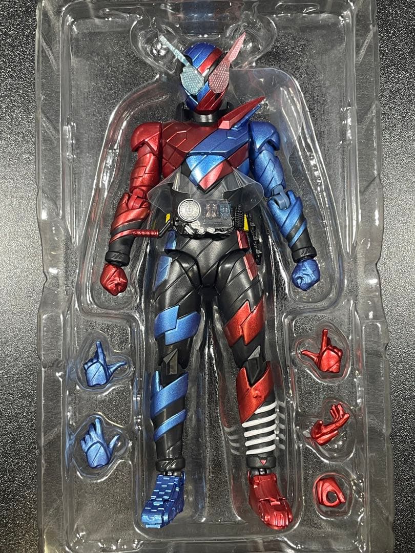 S.H.Figuarts 仮面ライダービルド ニンニンコミック ラビットタンク