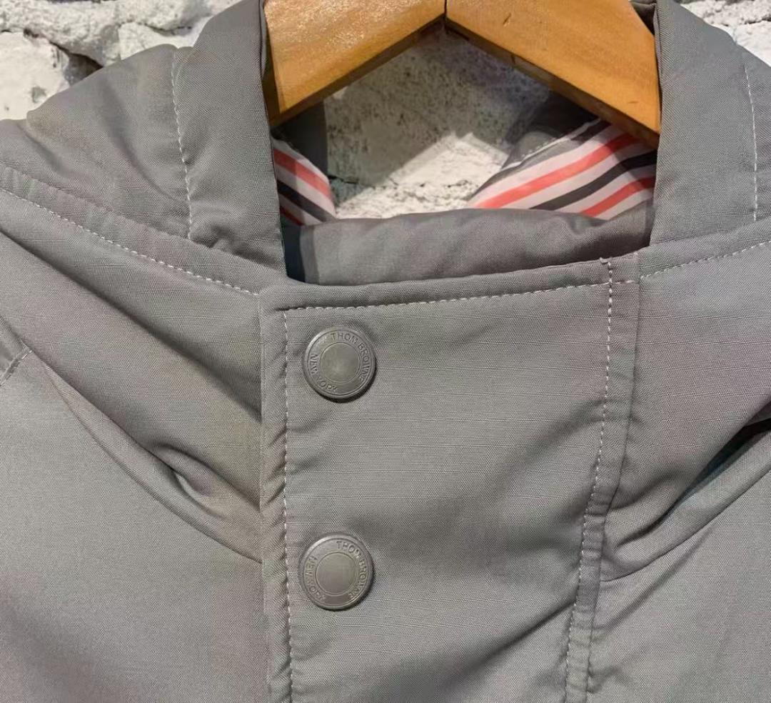 THOM BROWNE クラシック四本ライン フーデッド ダウンジャケット