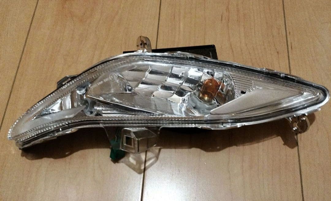 アドレス 110 フロントカウル、ウィンカーセット専用