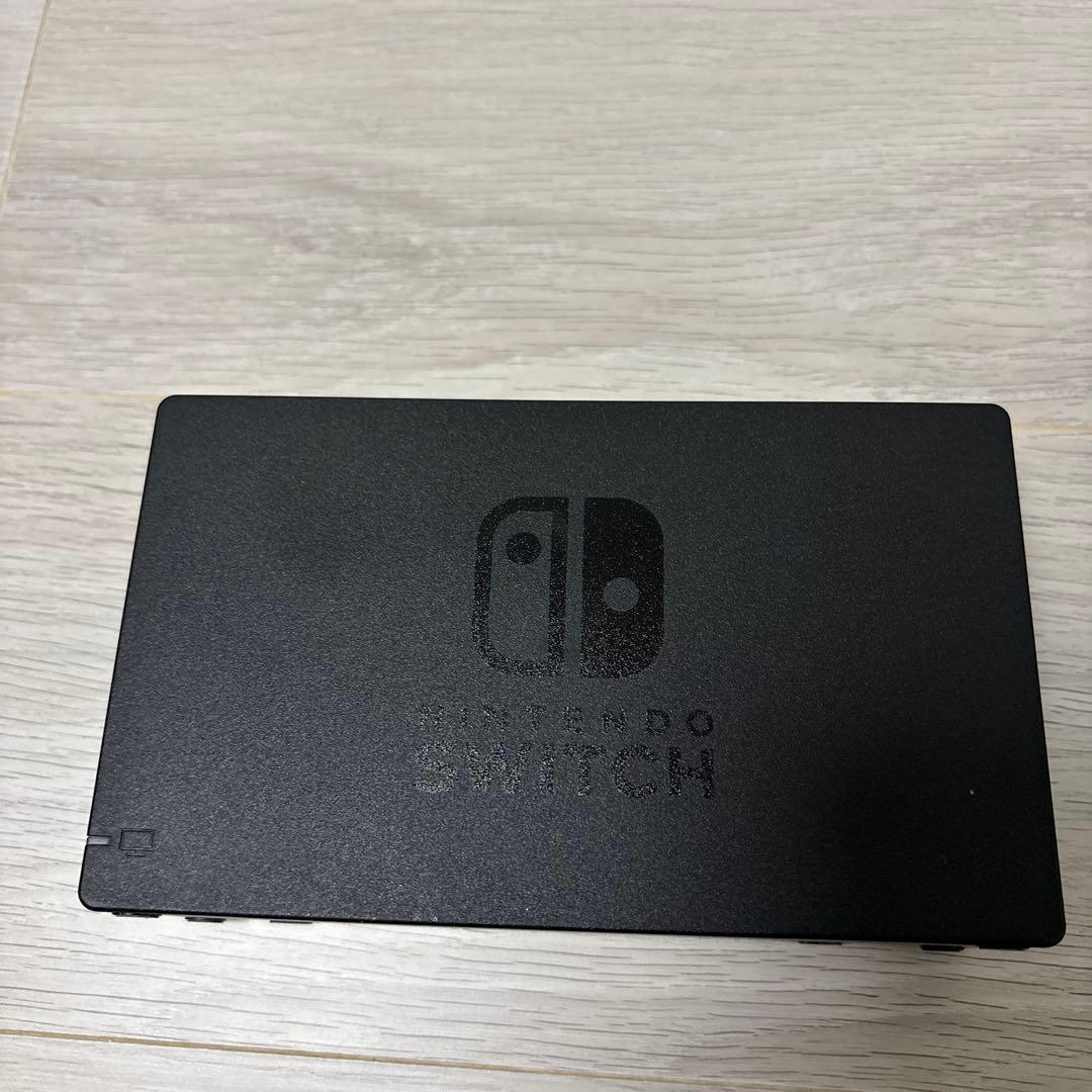 Nintendo Switch 本体　付属品付き　ネオンブルー・ネオンレッド