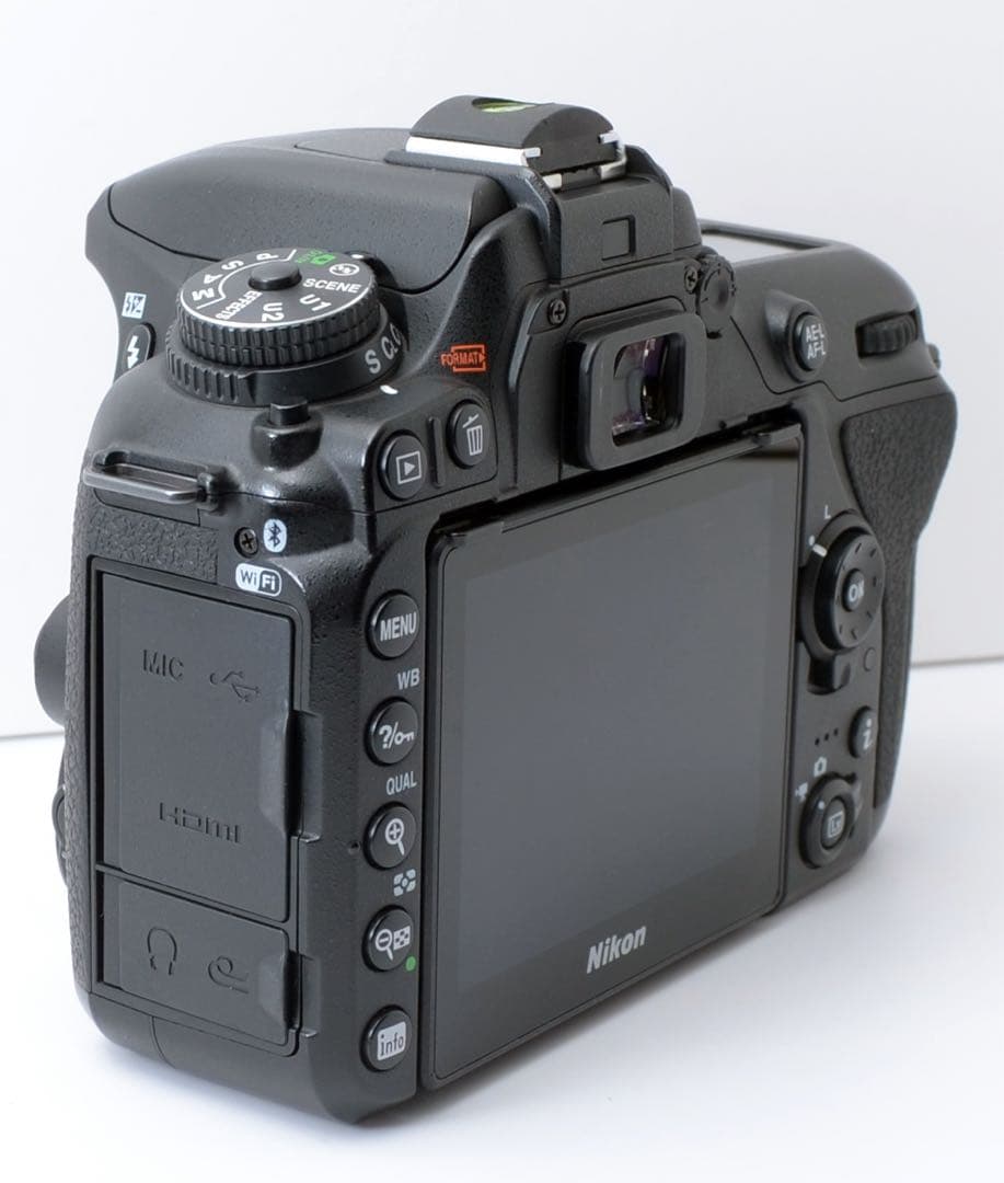 カメラ美品！Nikon D7500★超望遠付き★大人気★すぐ使えるセット