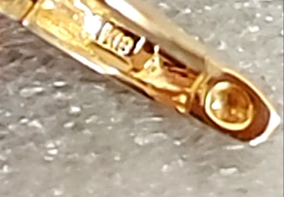 Carat(キャラット) K18 中折れ式フープピアス(10㎜スピンドル)