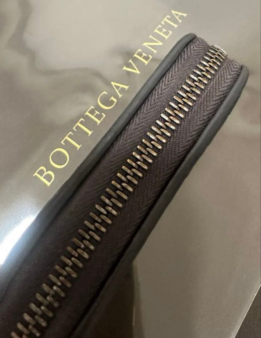 【付属品付】ボッテガヴェネタ イントレチャートケース/ラム/灰1️⃣✨✨