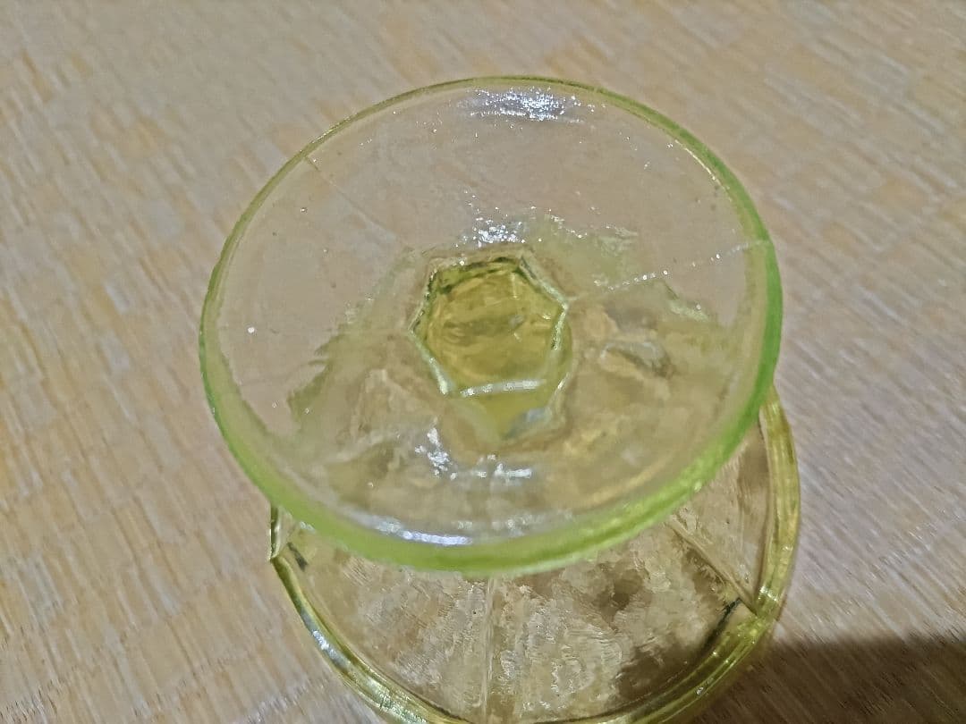 氷コップ　プレスガラス　美品　233g　無傷　ウランガラス