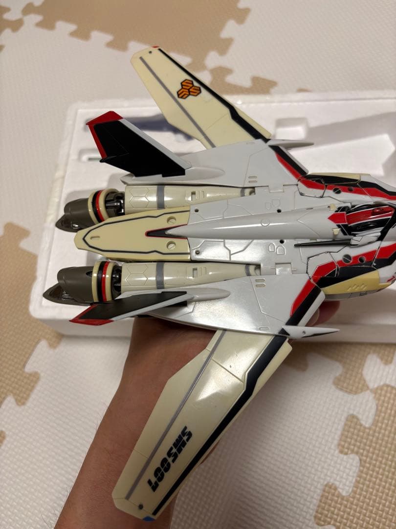DX超合金　VF-25Fトルネードメサイア（アルト機）　旧バージョン