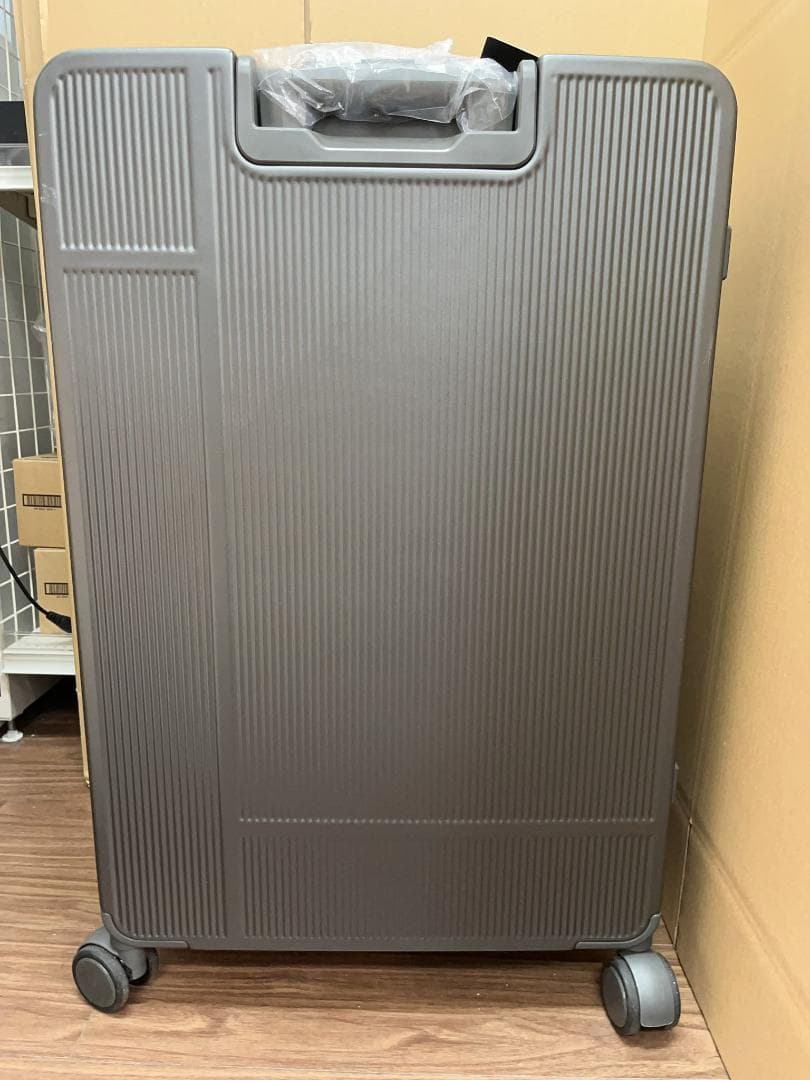 アルミフレーム ブラック色 28インチ スーツケース 軽量