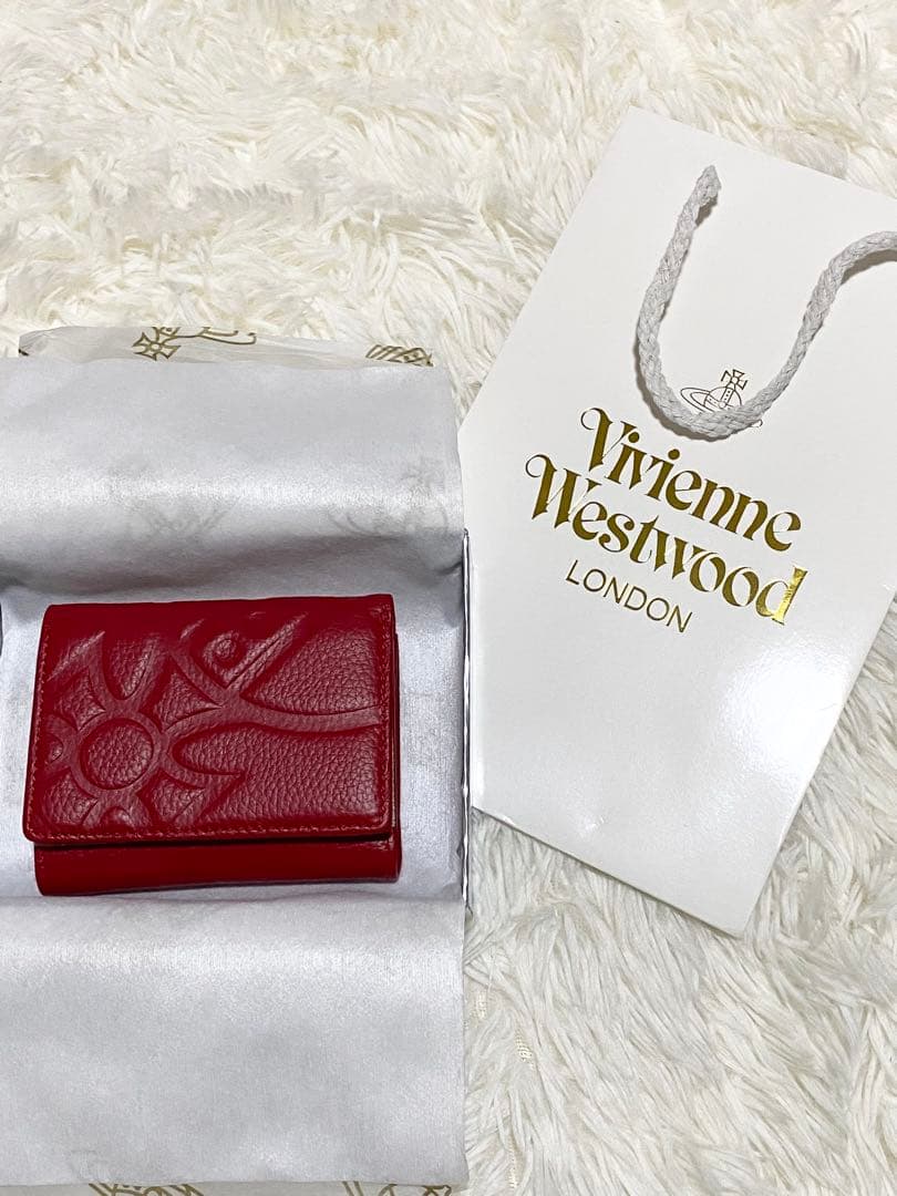 タイムセール中！大人気⭐︎Vivienne Westwood 三つ折り財布