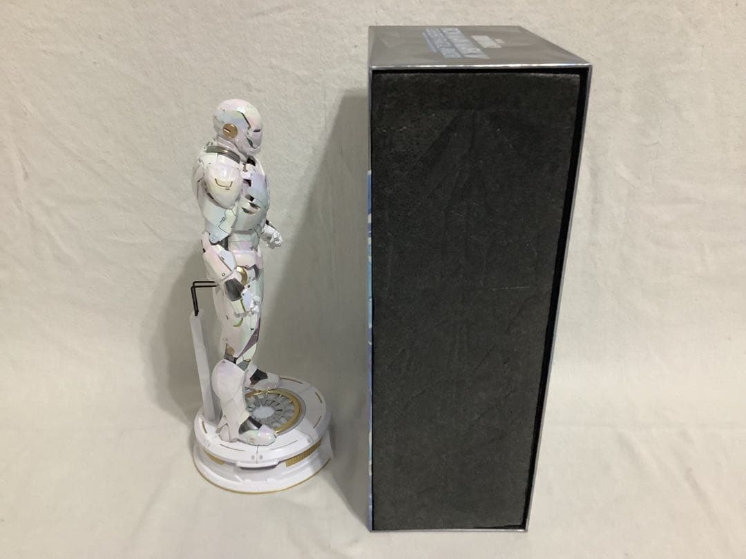 アメコミ IRON MAN MARK IV(SUB-ZERO FRACTAL ARMOR)