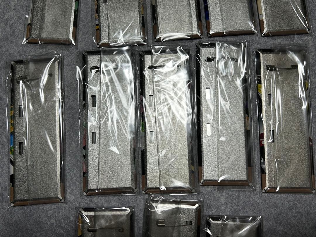 鬼滅の刃　第1弾　絵札缶バッジ　全13種類　セミコンプ