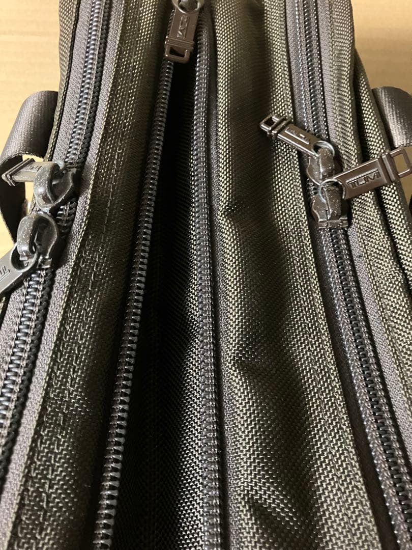 TUMI ビジネスブリーフケース　エクスパンダブル