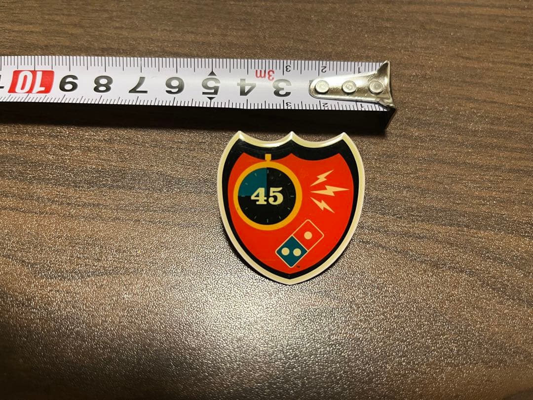 ドミノピザ dominospizza 45秒　ピンバッジ