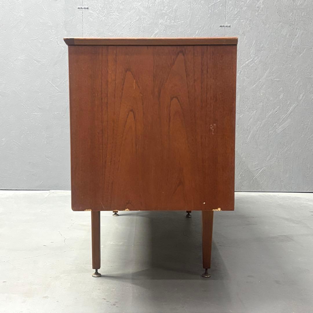 英国 Jentique(ジェンティーク) ヴィンテージ サイドボード(401)