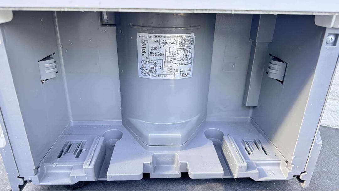 Midea 除湿機　MAD22C1AWS 2022年製