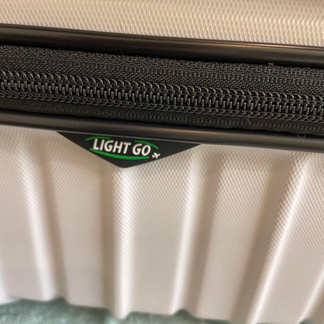 新品　GRIFFIN LAND Mサイズ キャリーケース　スーツケース　ホワイト