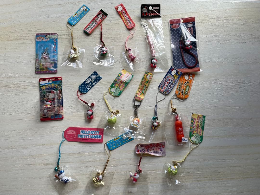 ハローキティ ストラップセット　約165個