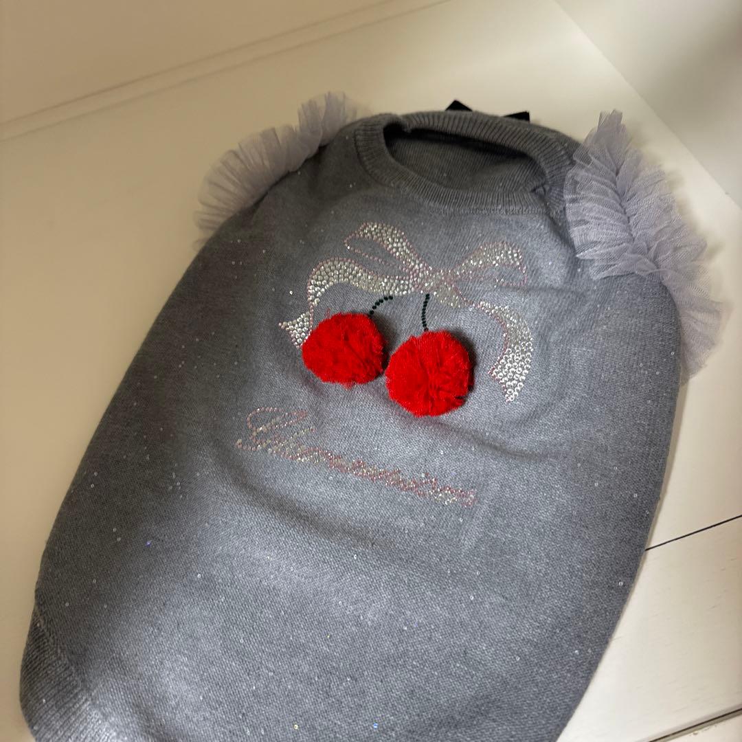 犬服 グレー チェリー刺繍 フリル付き