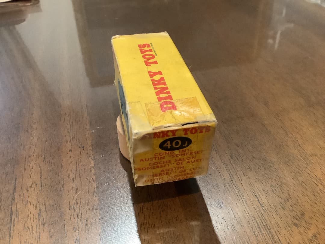美品　DINKY TOYS AUSTIN SOMERSET ミニカー