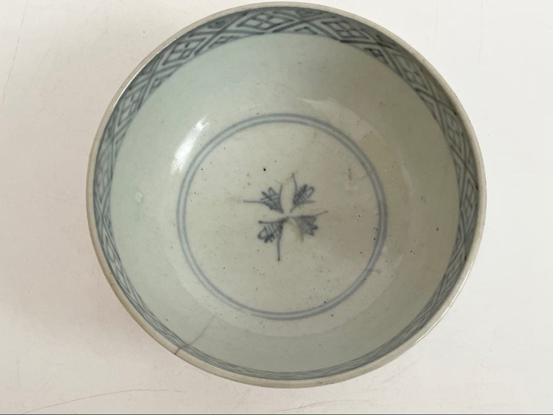 骨董　アンティーク　金継ぎ用　古伊万里　染付　　蜂　虫　模様　碗