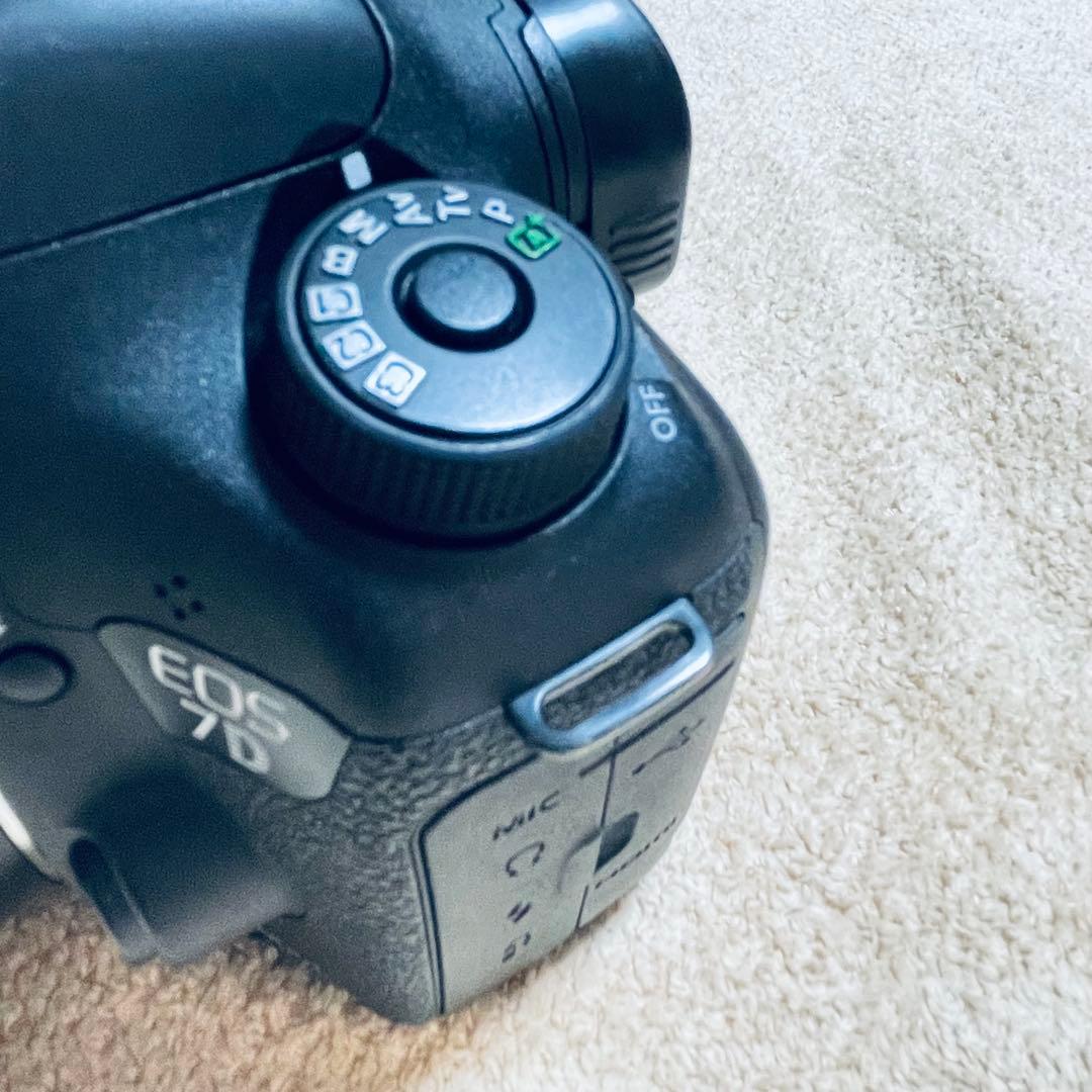 【コスモス・美品】 Canon EOS 7D Mark II レンズセット