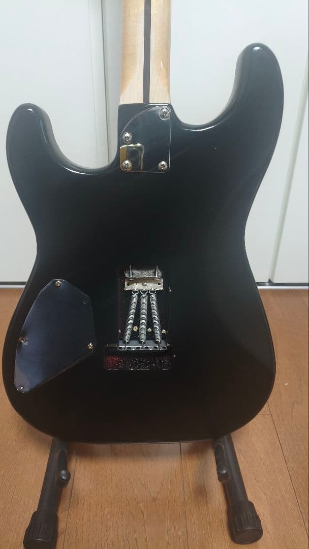 EMG-SAピックアップG柄ラージヘッドストラトタイプ不気味なエレキギター