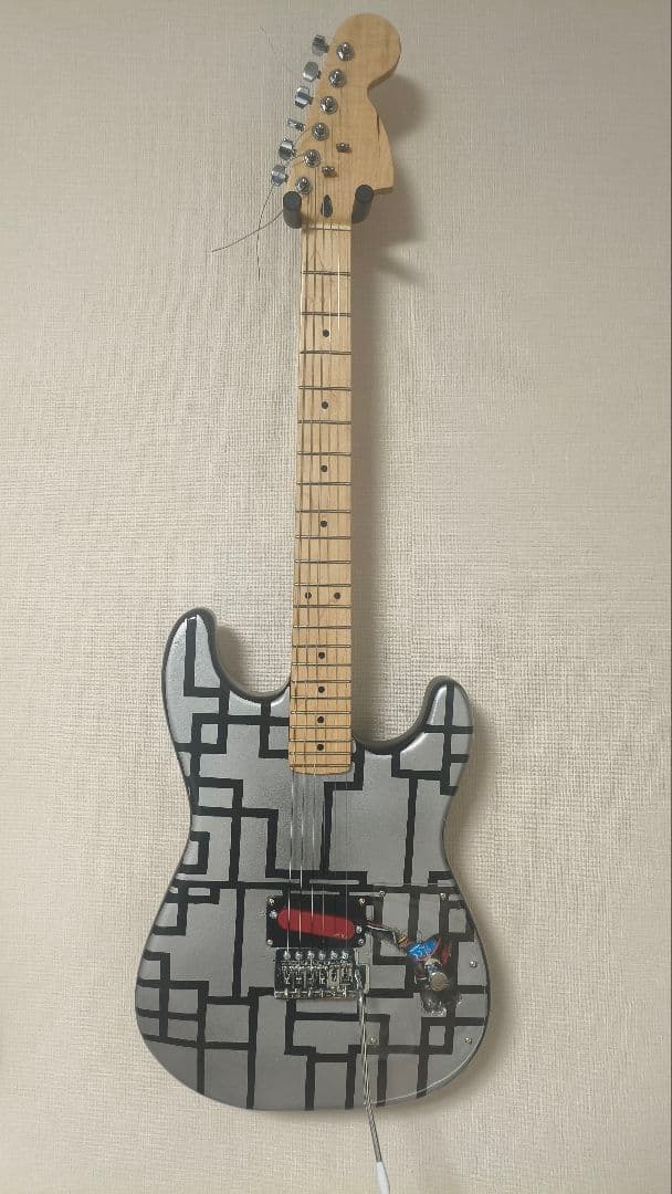 EMG-SAピックアップG柄ラージヘッドストラトタイプ不気味なエレキギター