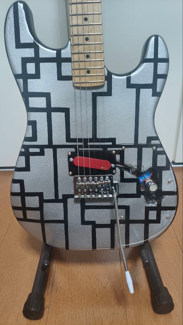 EMG-SAピックアップG柄ラージヘッドストラトタイプ不気味なエレキギター