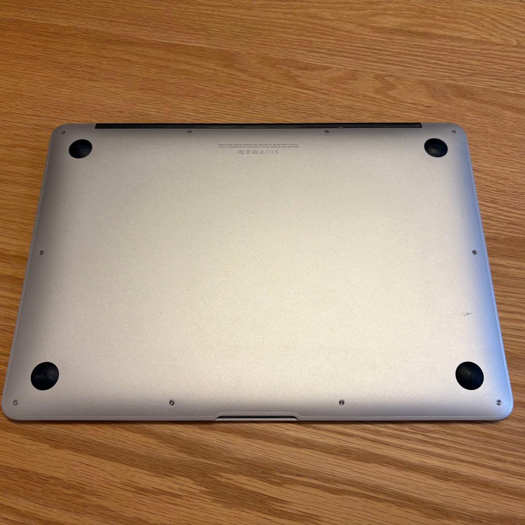 MacBook Air 13インチ Early 2015