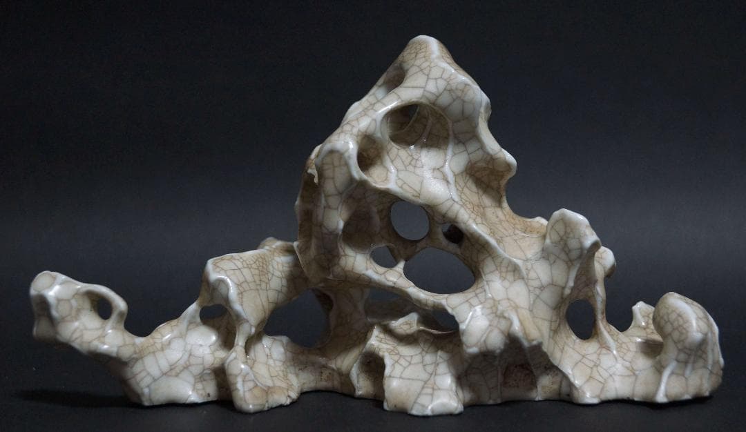 清 哥窯（かよう）太湖石型 造形筆置き 鑑賞石形置き物 書道具 文房具 文房四宝