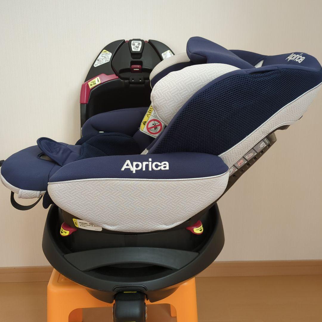 アップリカ フラディアグロウDX チャイルドシート 360°回転