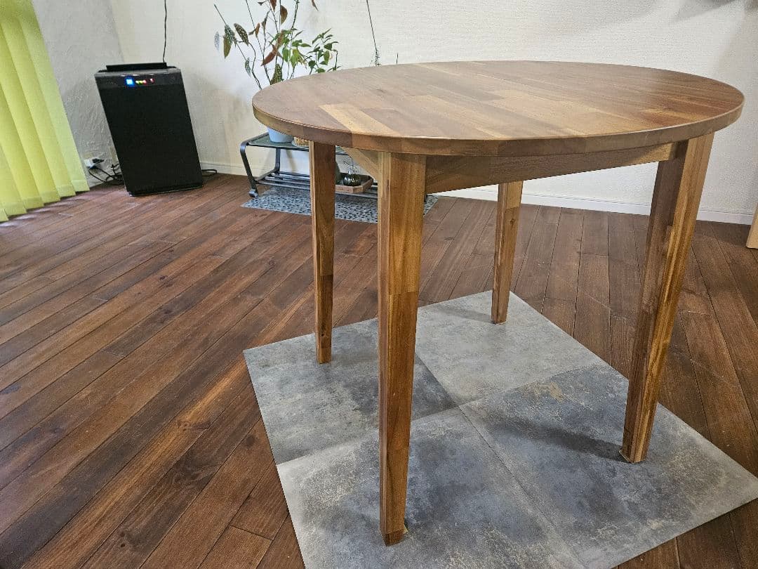 ikea 無垢材 丸テーブル