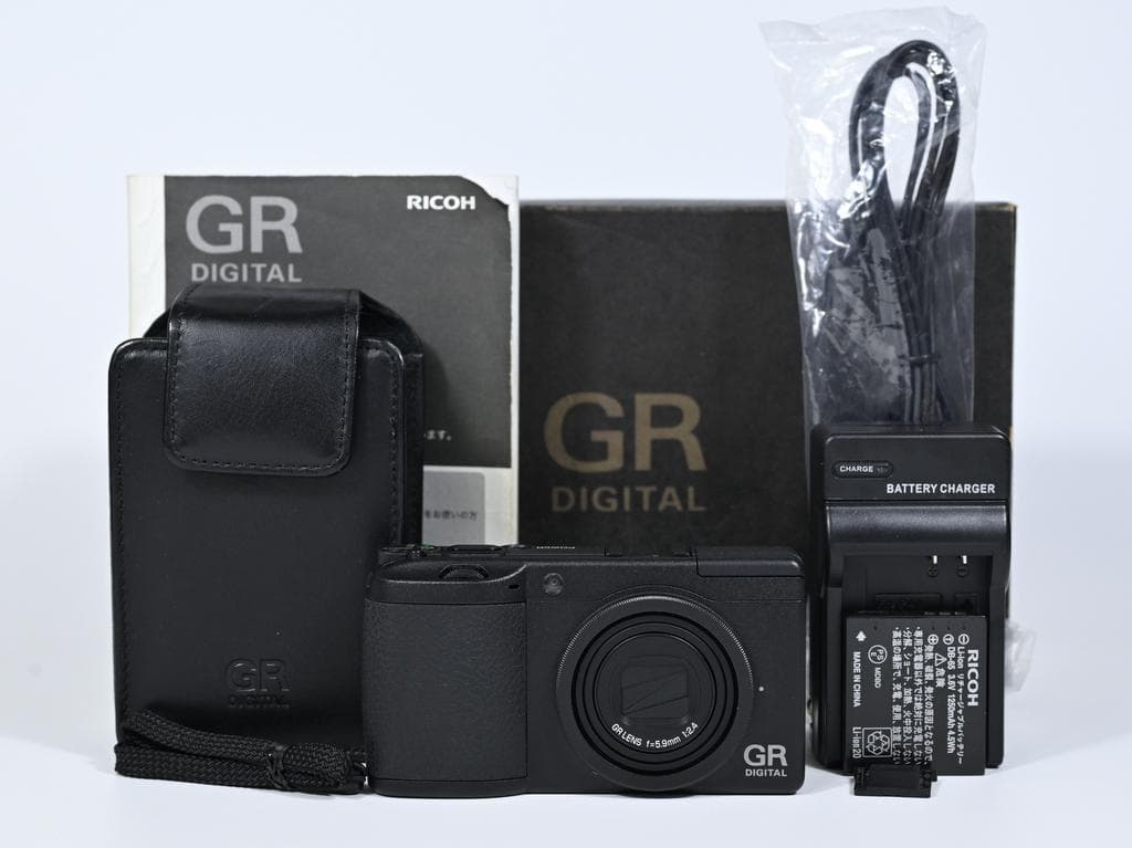 【超美品】 リコー　RICOH GR DIGITAL II《ショット数2629》