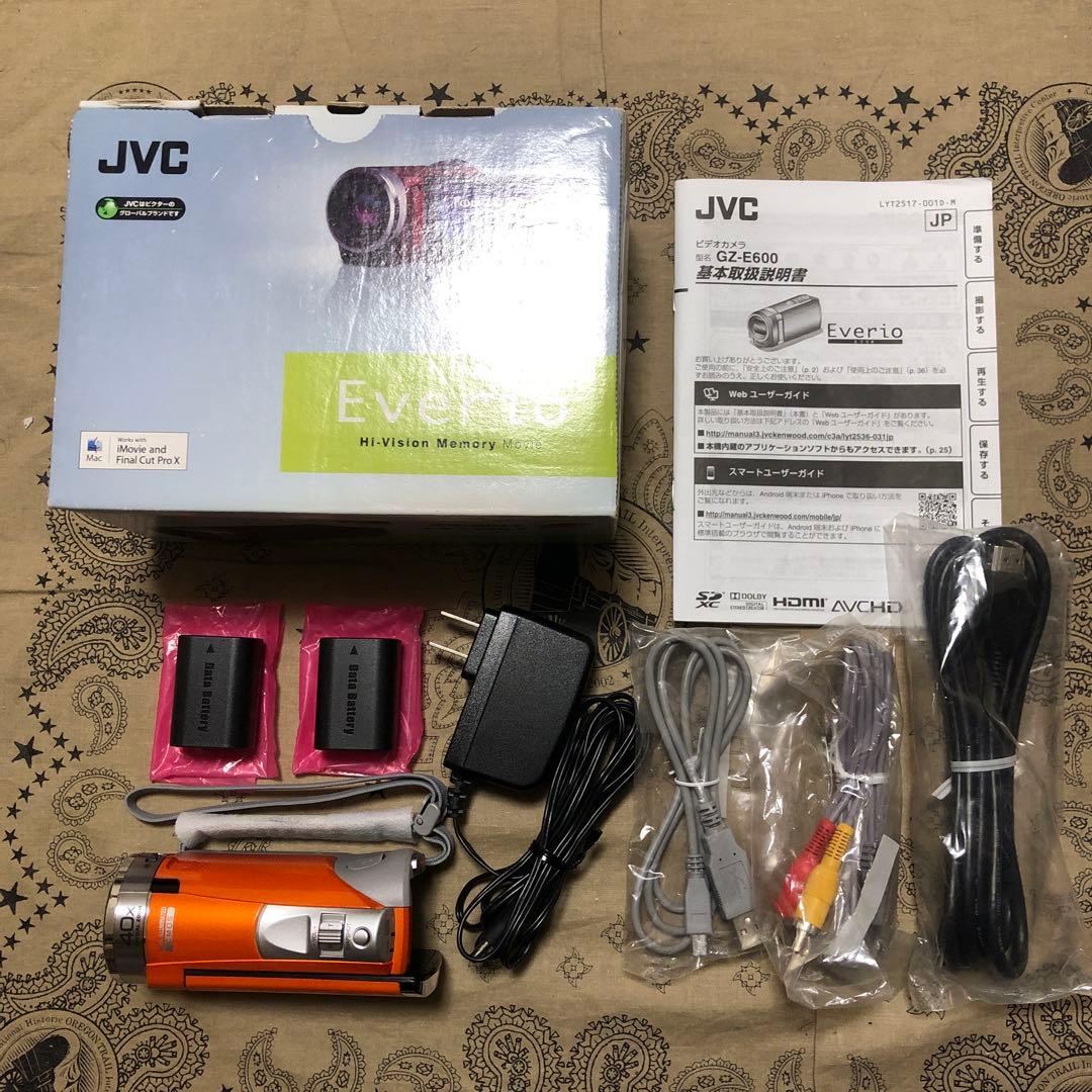 ほぼ新品 JVC Everio GZ-E600 ビデオカメラ 完品