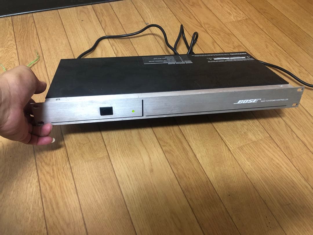 Bose 802オーディオ機器ラックマウント
