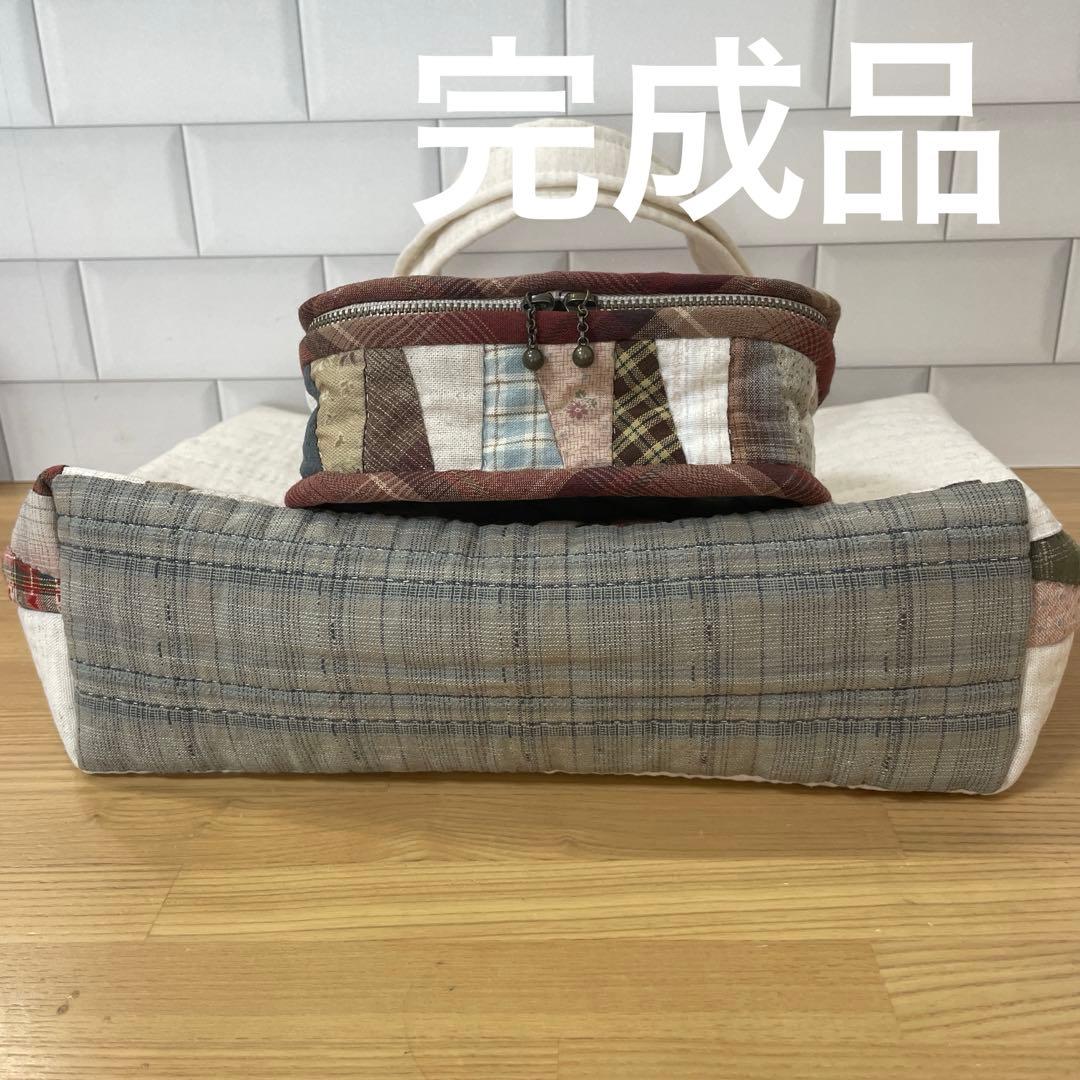 まろ様　オーダーページ　スーちゃんポーチ　トートバッグ　パッチワーク　レディース