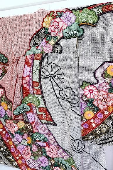 ★専用★美品 本振袖 総絞り 赤 墨黒 牡丹 菊 金彩加工 身丈162cm 正絹