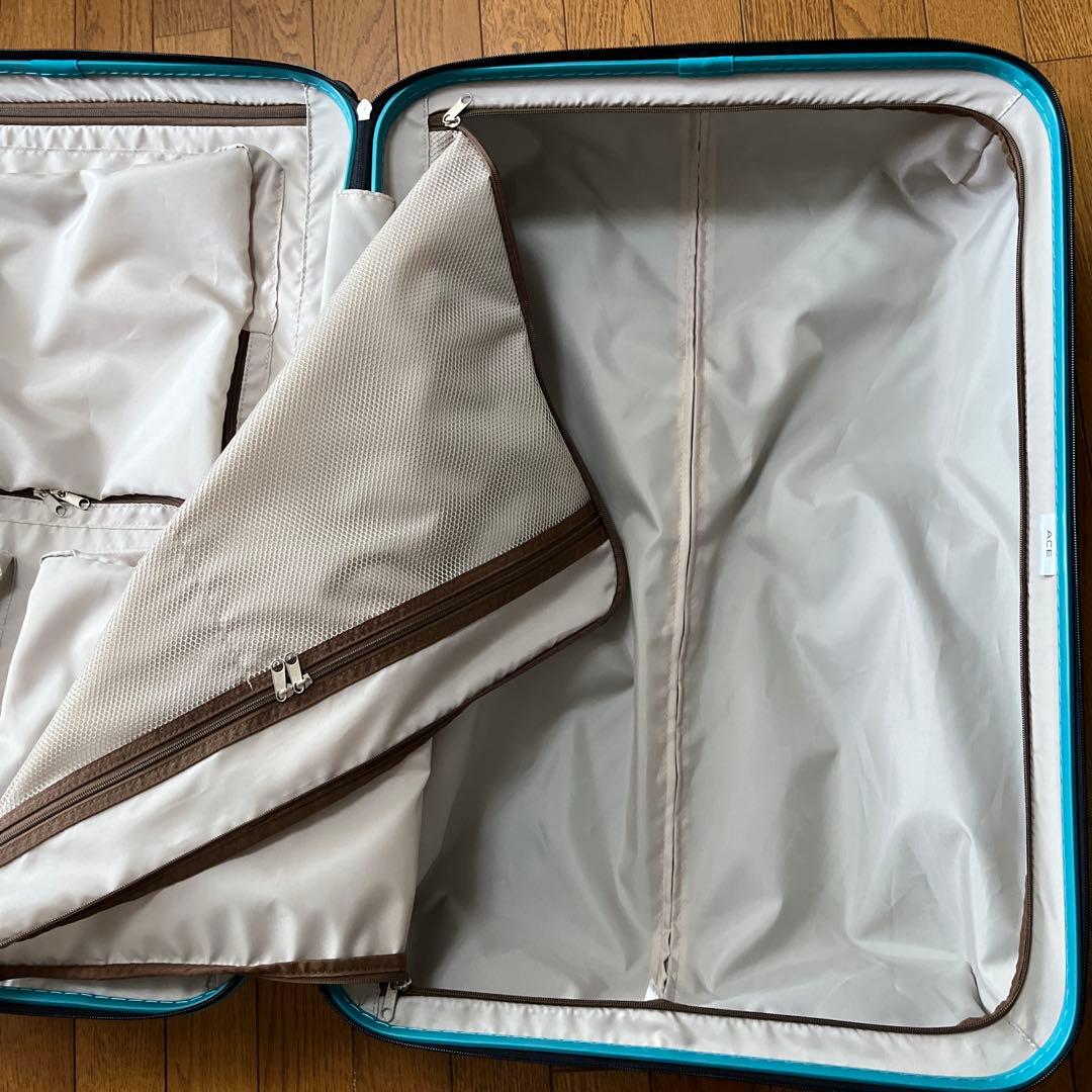 トラベルケース