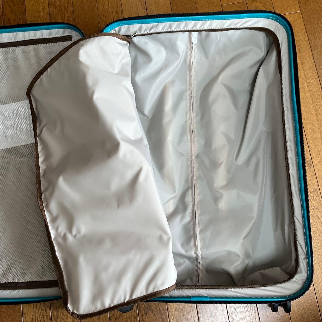 トラベルケース