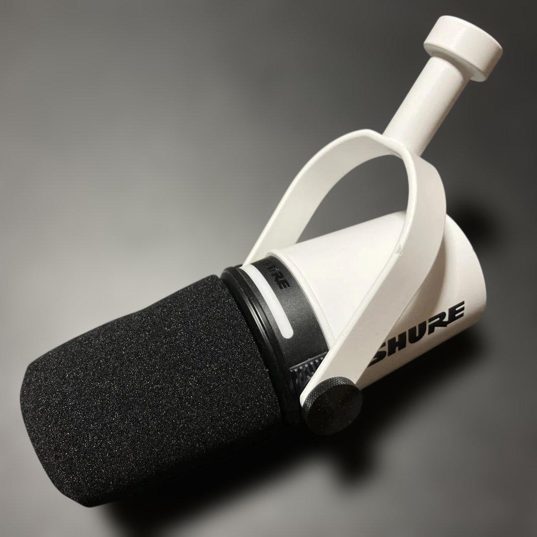M251214★SHURE MV7+ポッドキャストマイクロホン