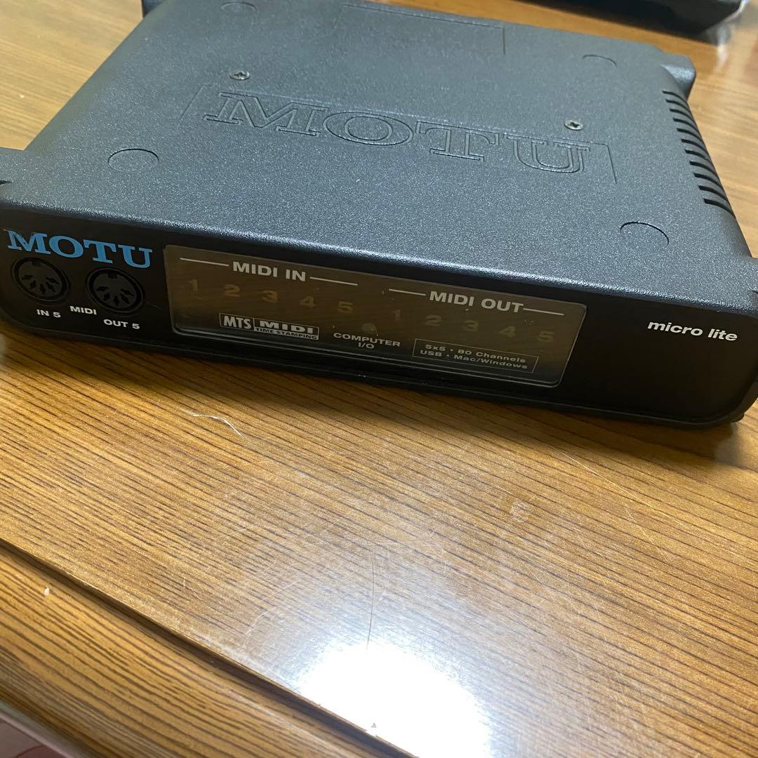 MOTU micro lite （MIDIインターフェイス）