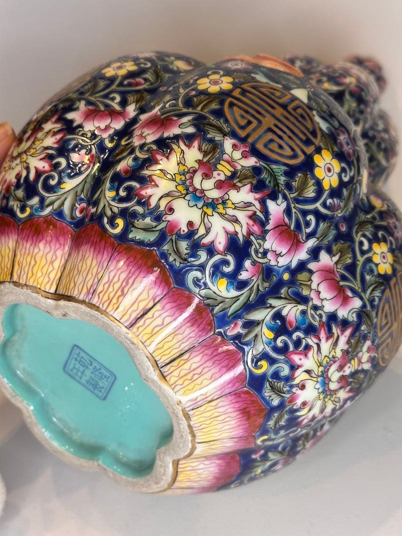 中国清代 乾隆年製款 藍釉金彩 葫蘆形賞瓶（荷花・寿字吉祥紋）中国古陶磁骨董品