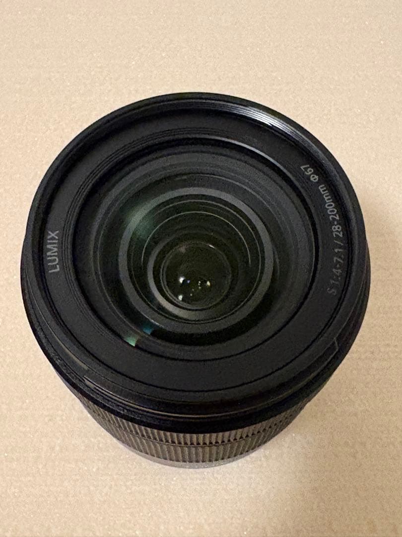 LUMIX S 28-200mm F4-7.1 ズームレンズ