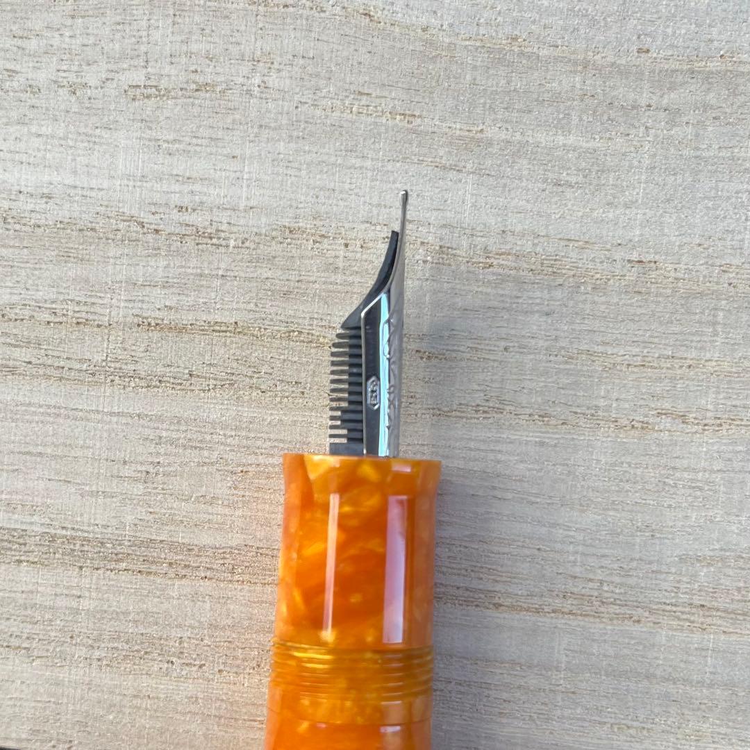 デルタ ドルチェビータ オーロ 14K 万年筆 DELTA