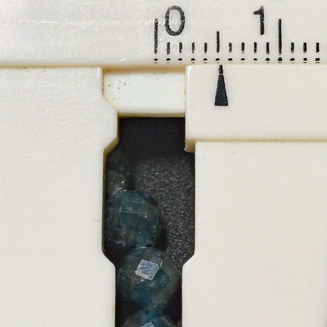 ★インディゴライトトルマリン カット 5ミリブレス①(珍品 SA)