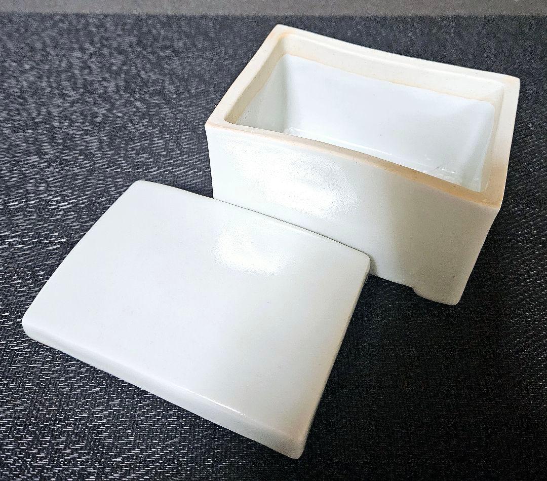 名工】瀧田項一作　白磁　小箱　香炉　香合　小物入れ　【師　富本憲吉　濱田庄司
