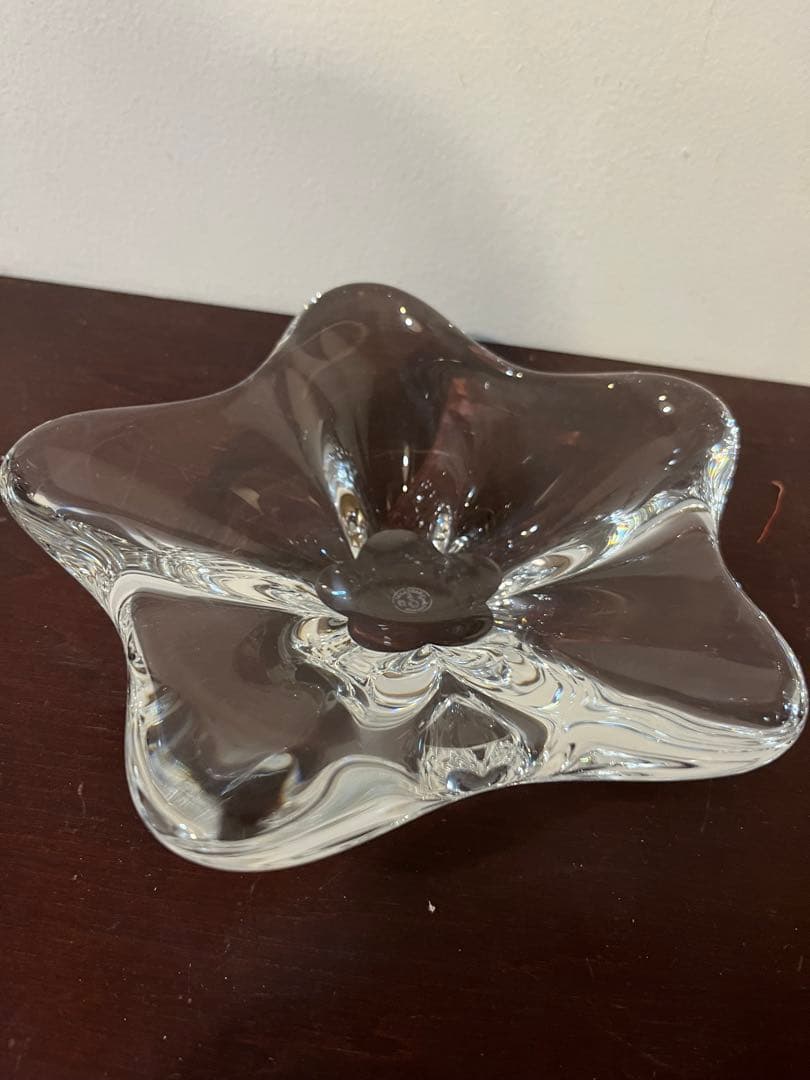 バカラ　クリスタル　透明ガラス　フラワー花型皿