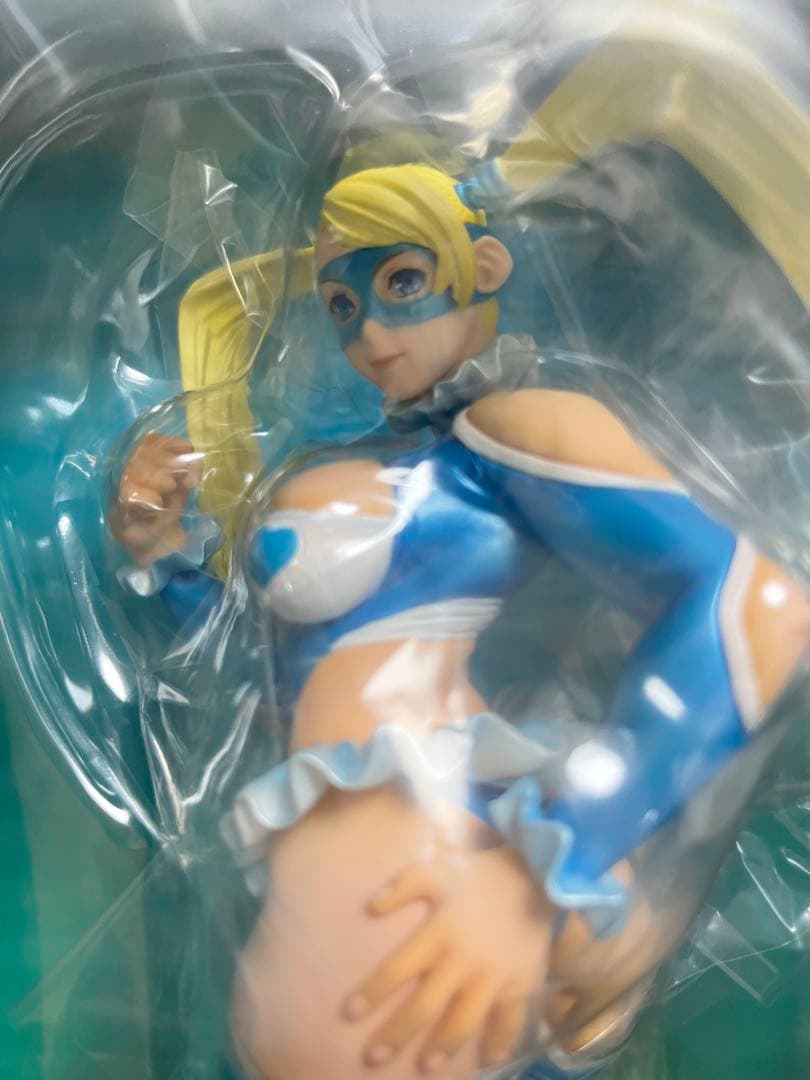 レインボー・ミカ カプコマニアックス フィギュア