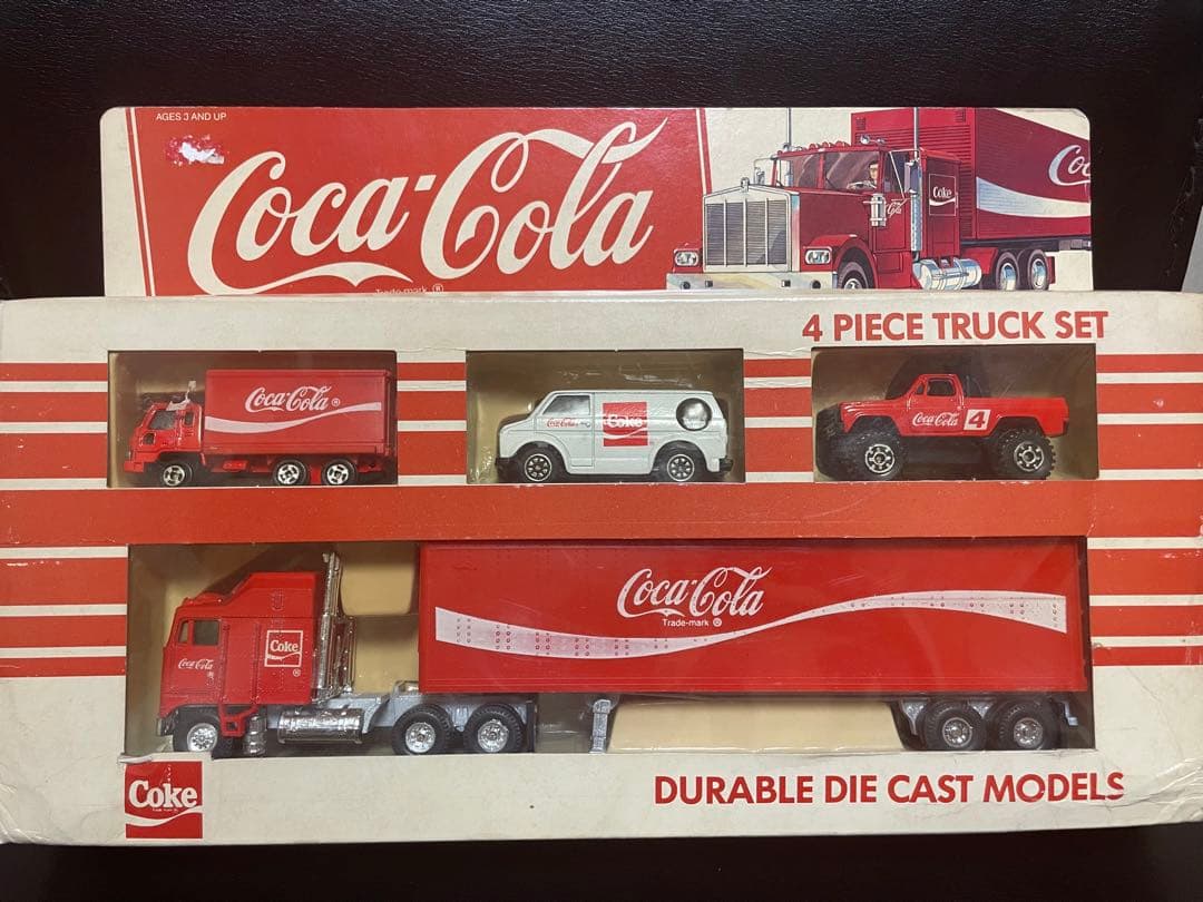 コカコーラ ダイキャストメタル 4PIECE TRUCK SET