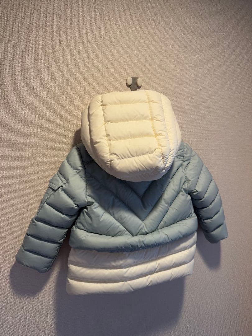 MONCLER 水色と白のダウンコート　サイズ85cm 美品