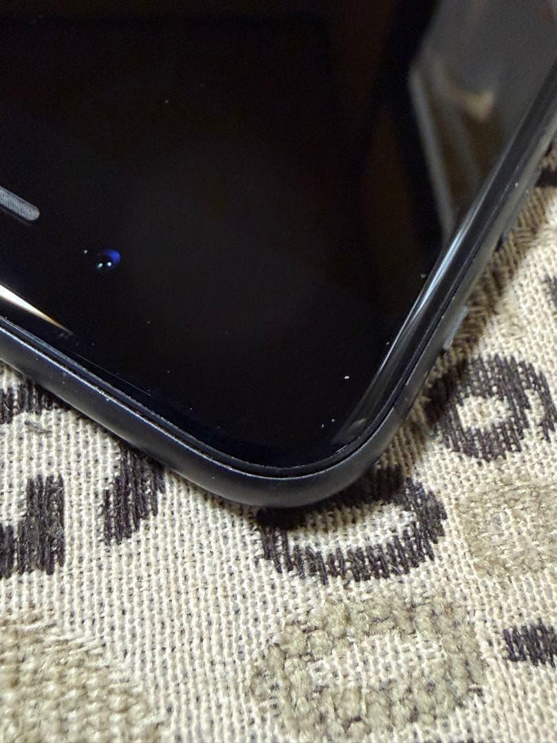 iPhone 8Plus 匿名発送　64G 最大充電容量77%