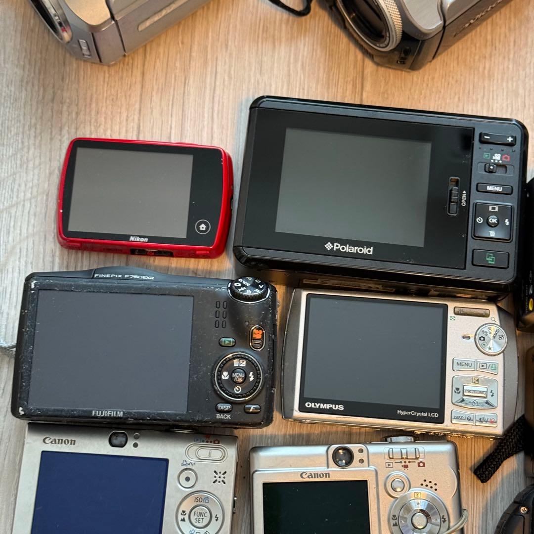 デジタルカメラ　等　まとめ売り
